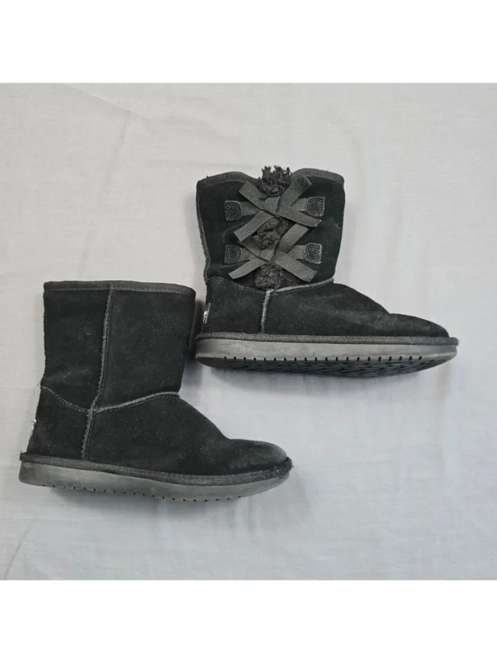 Koolaburra Ugg Girls Boots Size 1 Black Faux Fur Lined Suede Winter Bow Details
